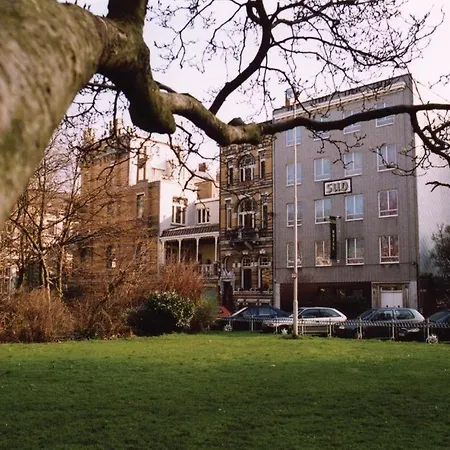 Hotel Beaux Arts 2*