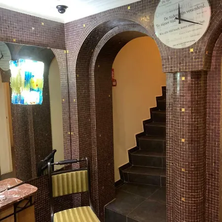 Beaux Arts Hotel 2*
